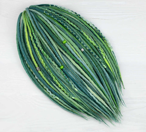 Evergreen dreadlock extensions